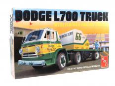 Dodge L700 Truck w/ Flatbed Racing Trailer 1:25 Model Kit